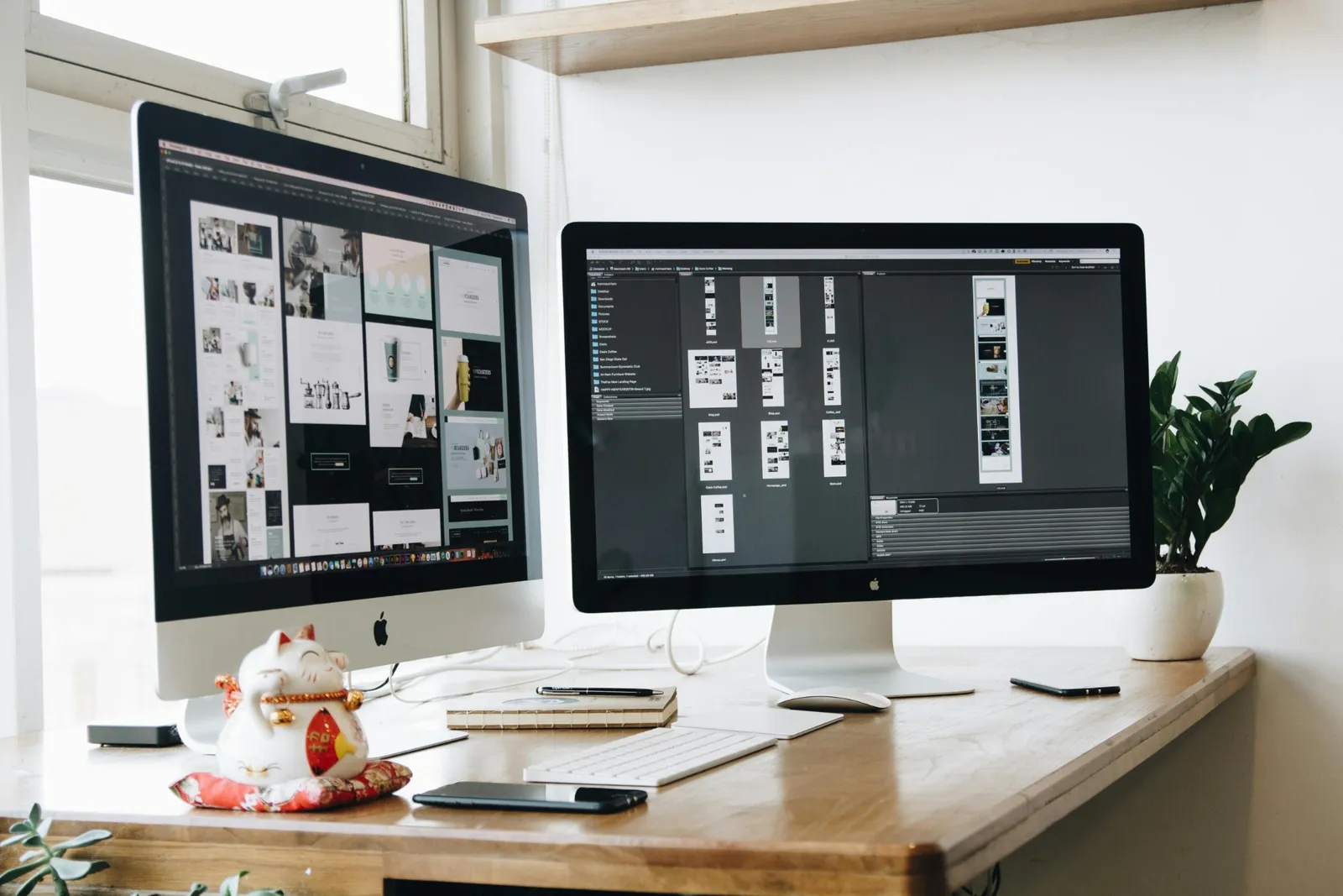 Mockup sito web a noleggio su laptop e smartphone
